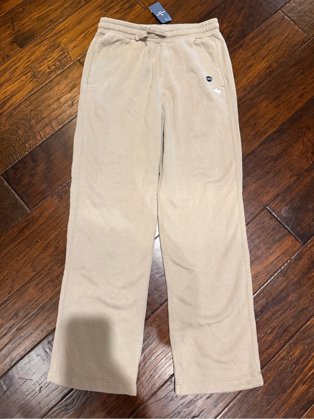 abercrombie kids Beige Fleece Joggers NWT